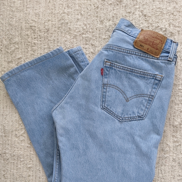 Levi's 501 light wash jeans - Picture 2 of 2